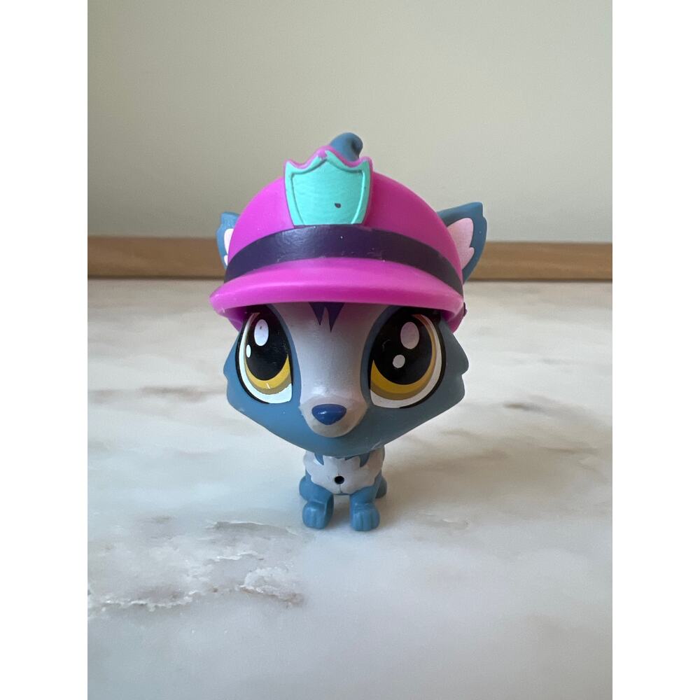 LPS Littlest Pet Shop Barkley Woofley Yorkie Dog Bus Driver Pets In the City #92